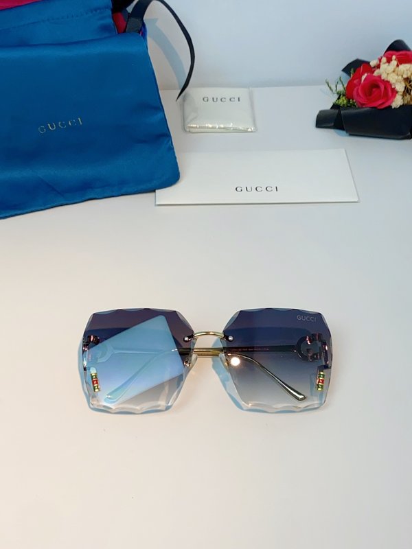 사이버펑크 무테 컷팅 사각 선글라스 001-236418