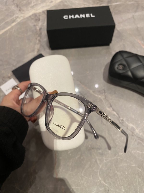 샤넬 로고 레그 안경 001-236435
