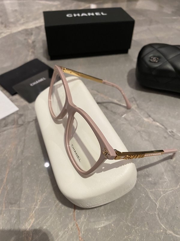 샤넬 레터링 템플 선글라스 001-236437