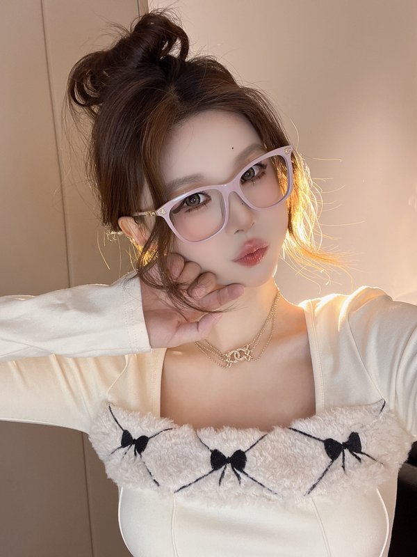샤넬 레터링 템플 선글라스 001-236437