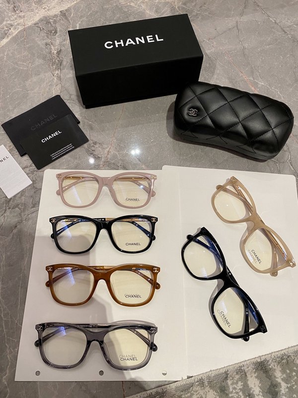 샤넬 로고 레그 안경 001-236438