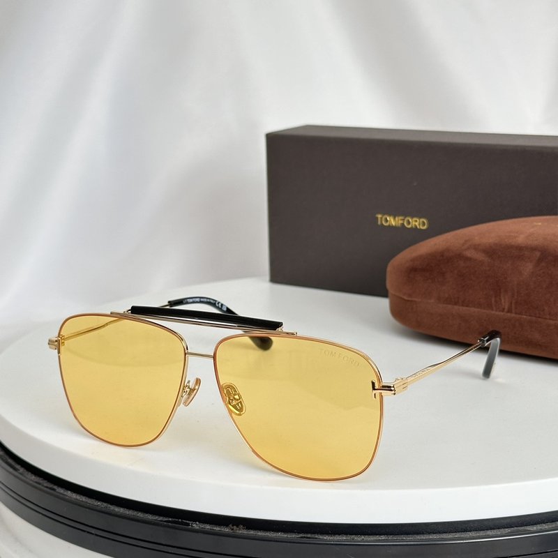 TOM FORD 메탈 템플 로고 데코 선글라스 001-236519