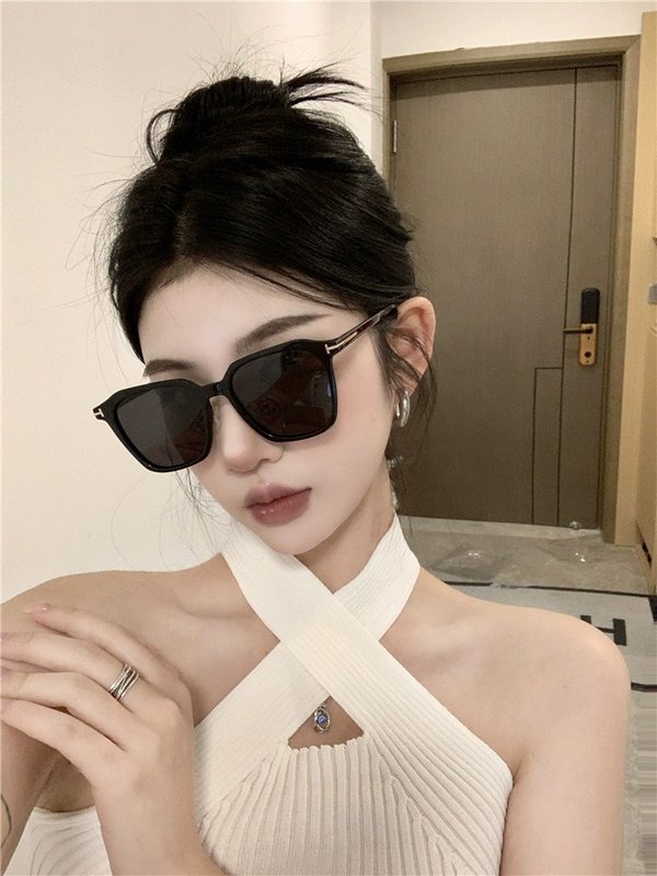 톰포드 클래식 편광 선글라스 001-236520