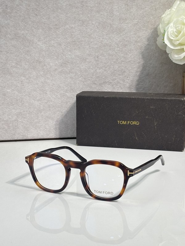 톰포드 클래식 광학 안경테 001-236752