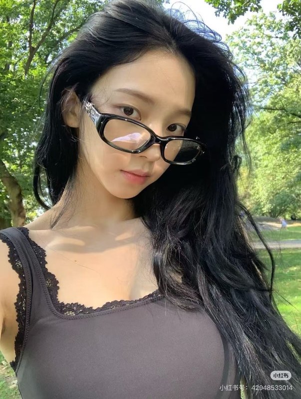 젠틀 몬스터 빈티지 블랙 프레임 선글라스 001-239010
