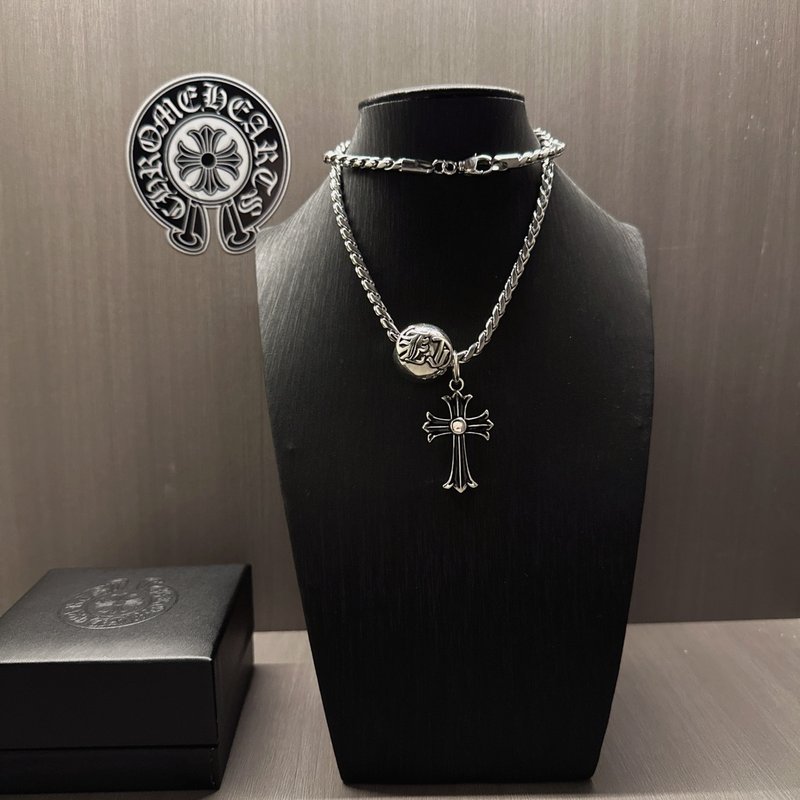 크롬하츠 빈티지 크로스 목걸이 001-243113