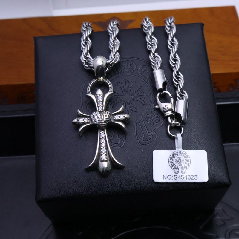 크롬하츠 빈티지 십자가 목걸이 001-243117