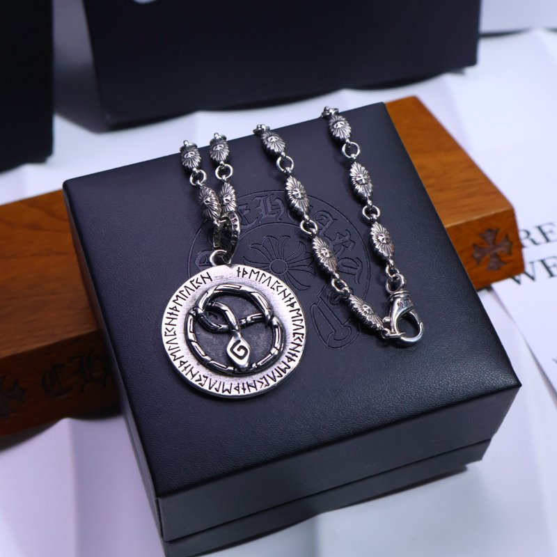 크롬하츠 빈티지 크로스 목걸이 001-243165