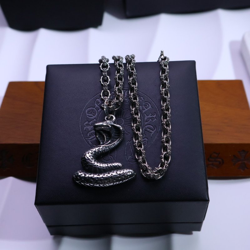 크롬하츠 빈티지 크로스 목걸이 001-243174