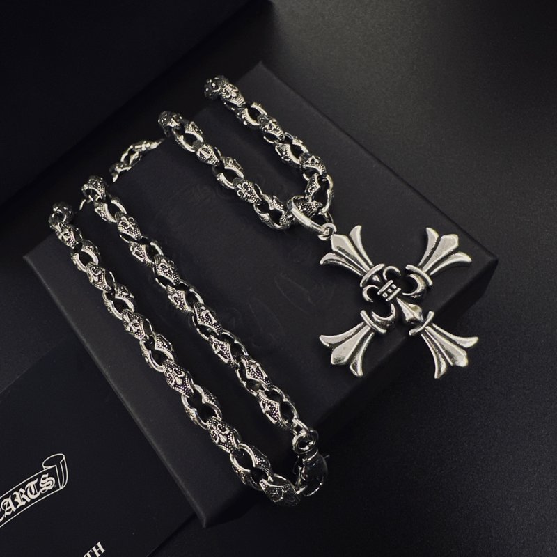 크롬하츠 빈티지 크로스 목걸이 001-243180