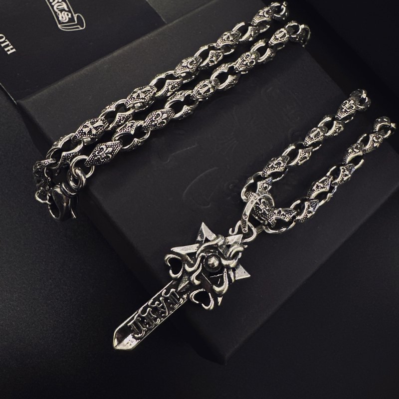 크롬하츠 빈티지 크로스 목걸이 001-243181