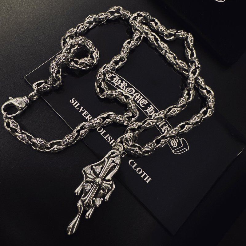 크롬하츠 빈티지 크로스 목걸이 001-243187