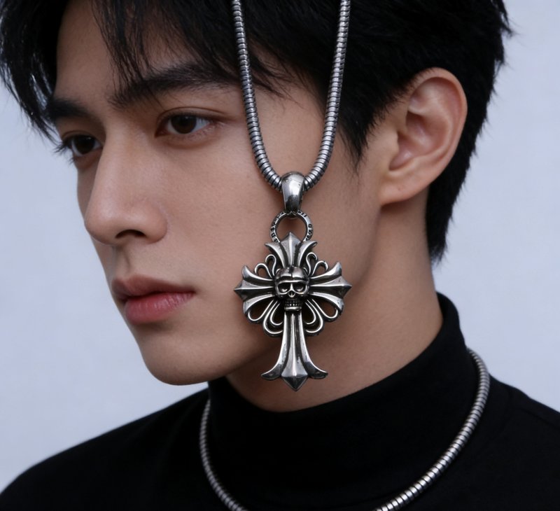 크롬하츠 빈티지 크로스 목걸이 001-243320