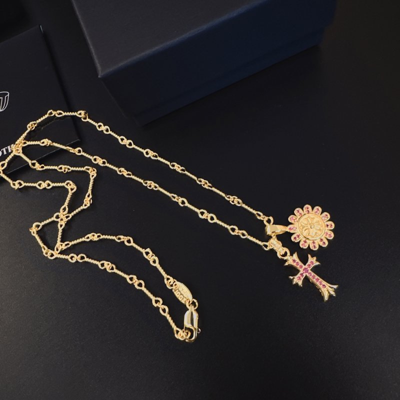 크롬하츠 빈티지 크로스 펜던트 목걸이 001-243356