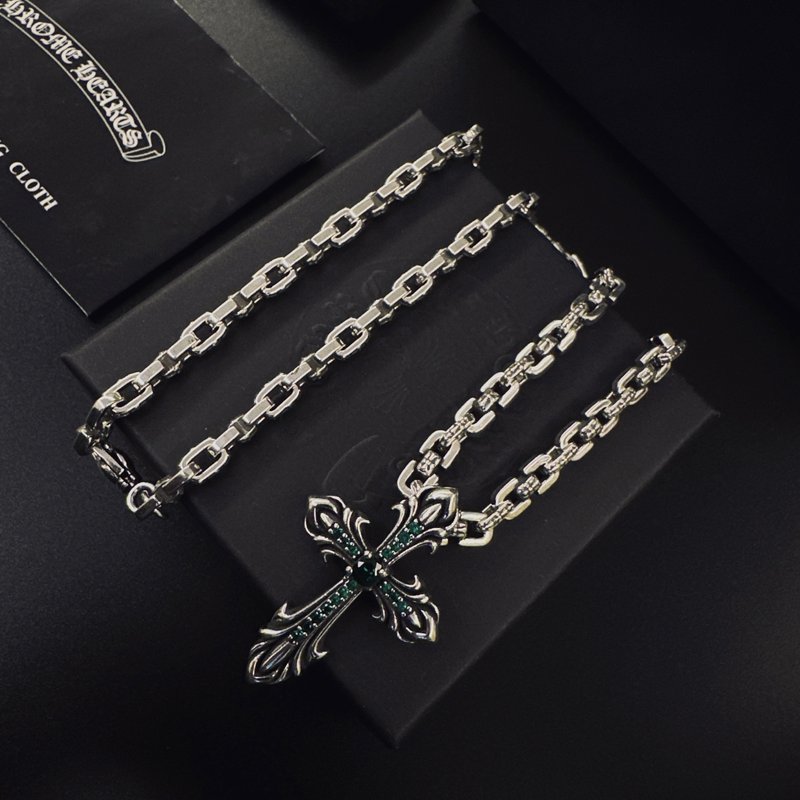 크롬하츠 십자가 펜던트 목걸이 001-243481