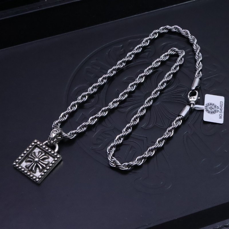 크롬하츠 빈티지 크로스 목걸이 001-243517