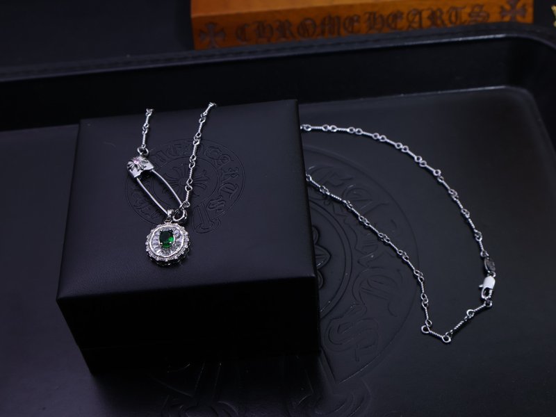 크롬하츠 빈티지 크로스 목걸이 001-243521