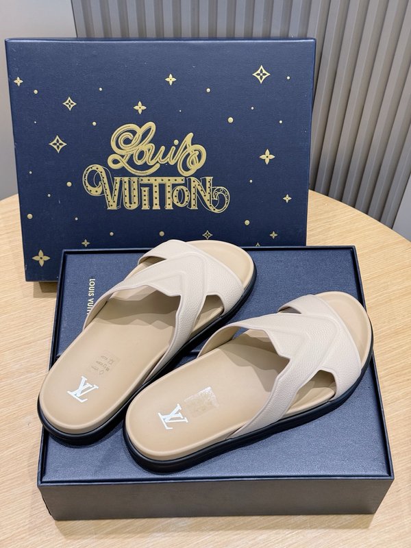 LV 오아시스 샌들 스웨이드 가죽 남성 슬리퍼 001-243684