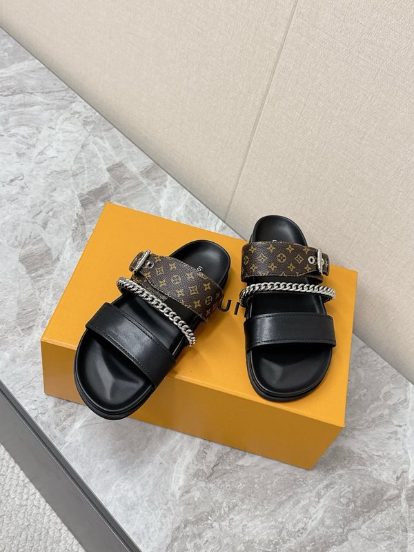루이비통 커플용 체인 샌들 001-243706