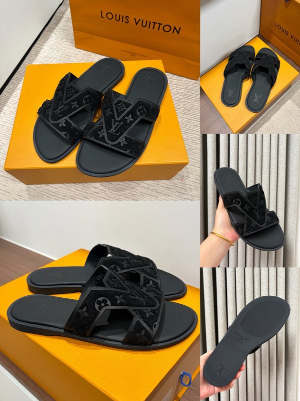 LV 남성 엠보싱 논슬립 슬리퍼 001-243710