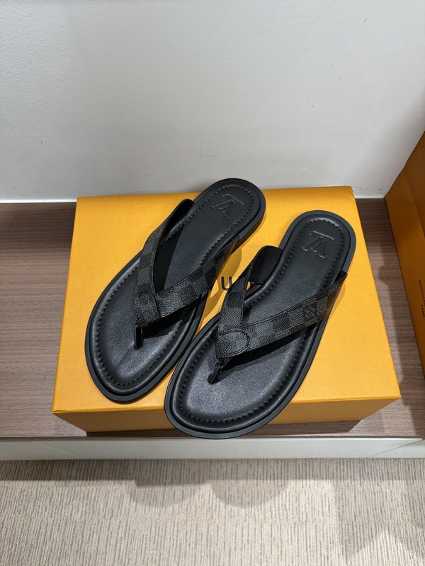 LV 남성 클래식 엠보슬리퍼 001-243715