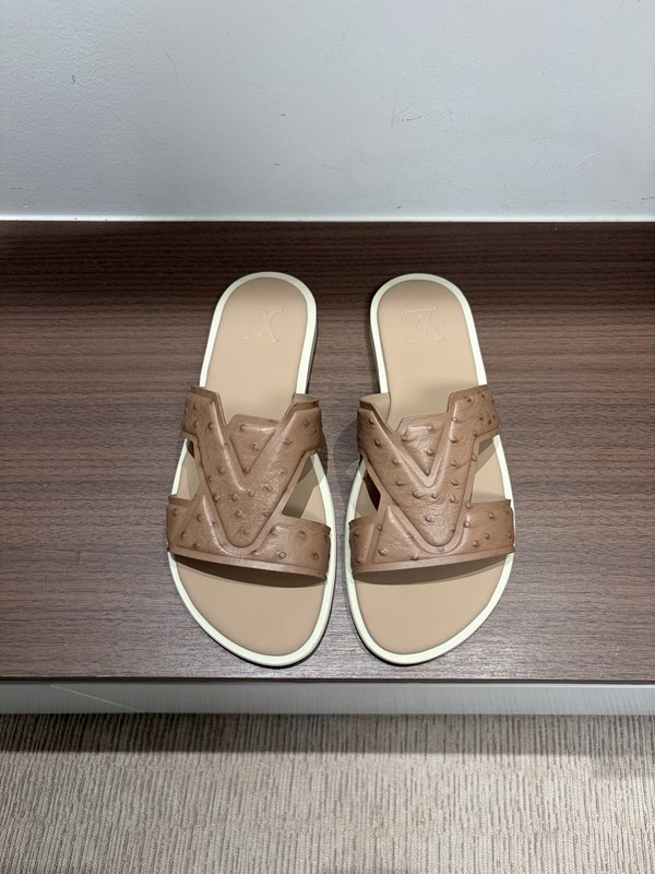LV 남성 오스트리치 엠보슬리퍼 001-243720
