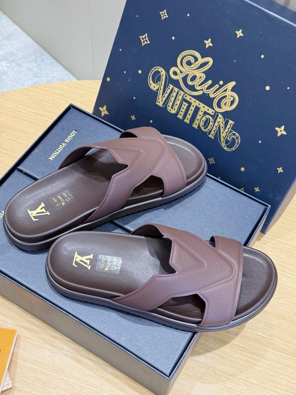 LV 오아시스 스웨드 레더 샌들 001-243723