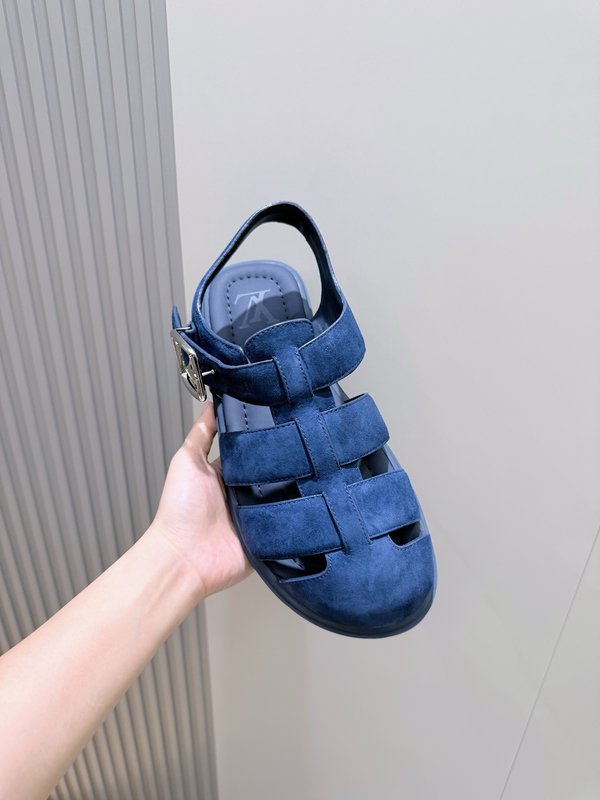 LV 가정 남성 가죽 샌들 001-243730