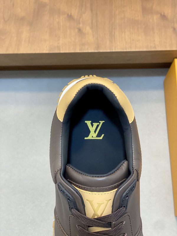 LV 남성 런어웨이 블랙 운동화 001-243789