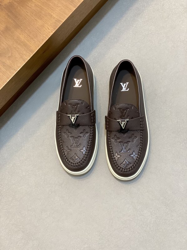 LV  남성 프리미엄 캐주얼 스니커즈 001-243803