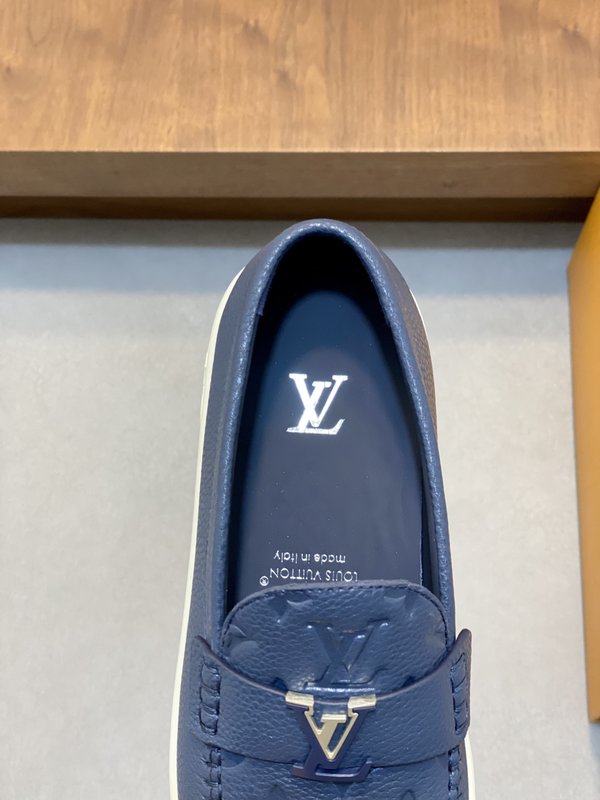 LV  남성 프리미엄 캐주얼 운동화 001-243807