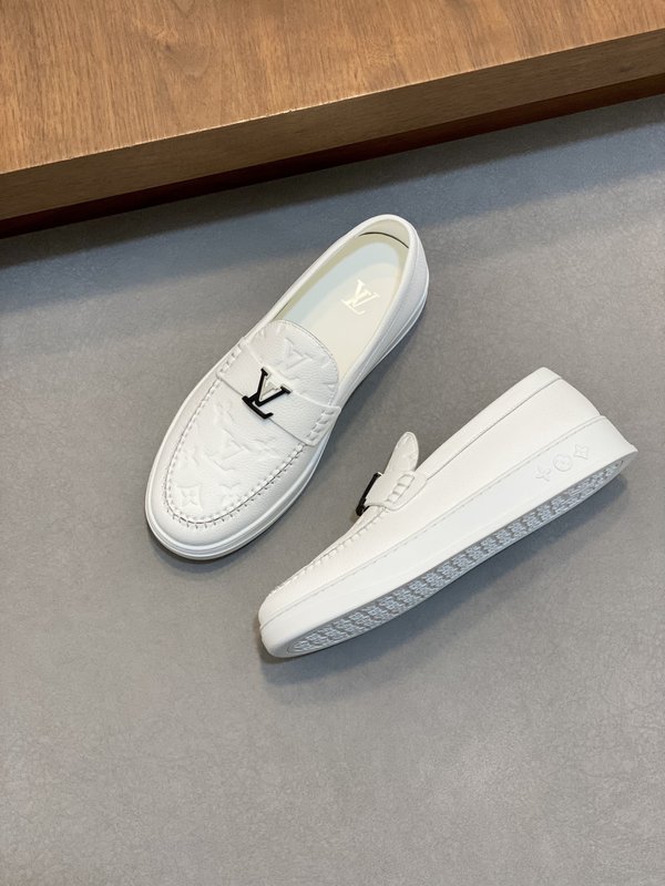 LV  남성 화이트 캐주얼 운동화 001-243820