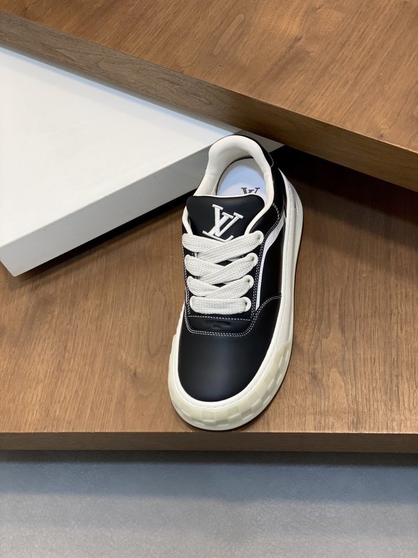 LV 남성 프리미엄 캐주얼 운동화 001-243866