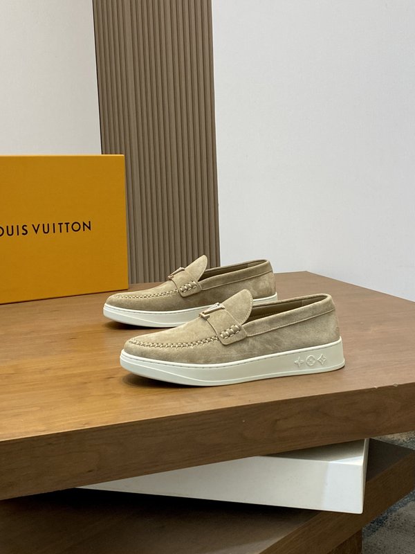 LV 남성 하이엔드 캐주얼 운동화 001-243881