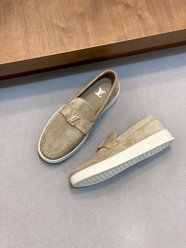 LV 남성 하이엔드 캐주얼 운동화 001-243881