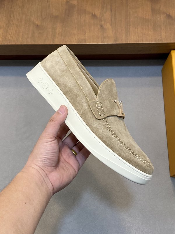 LV 남성 하이엔드 캐주얼 운동화 001-243881