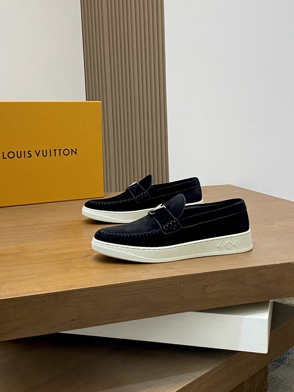 LV 남성 하이엔드 캐주얼 운동화 001-243884