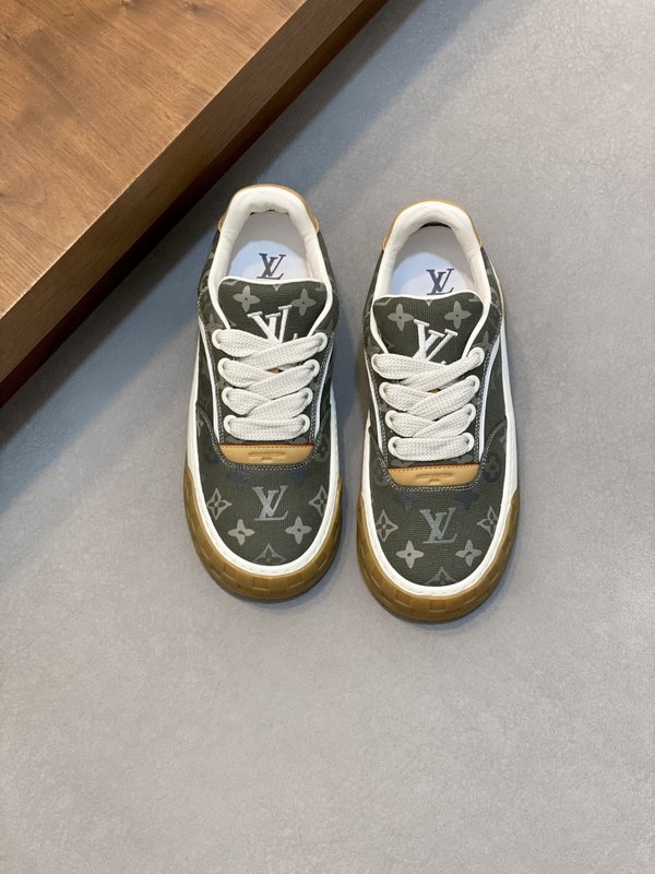 LV 남성 하이엔드 캐주얼 운동화 001-243891