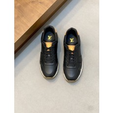 LV 남성 런어웨이 스무스 가죽 스니커즈 001-243892