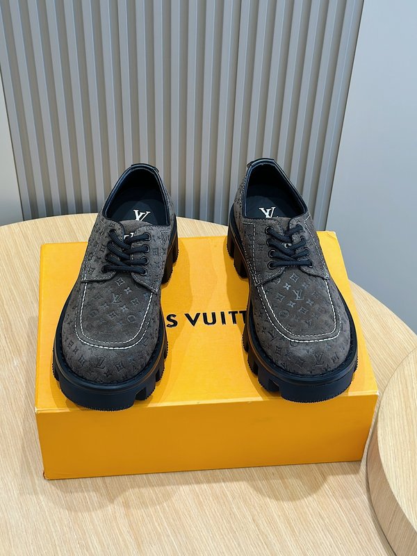 LV 체커 남성 스웨이드 앵클부츠 001-243940