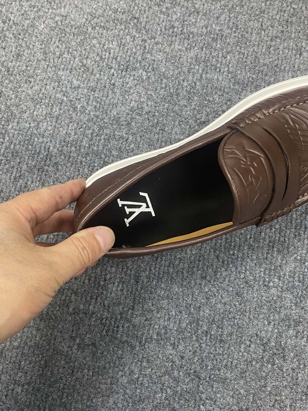 LV 신상 진정 비즈니스 캐주얼 슈즈 001-243971