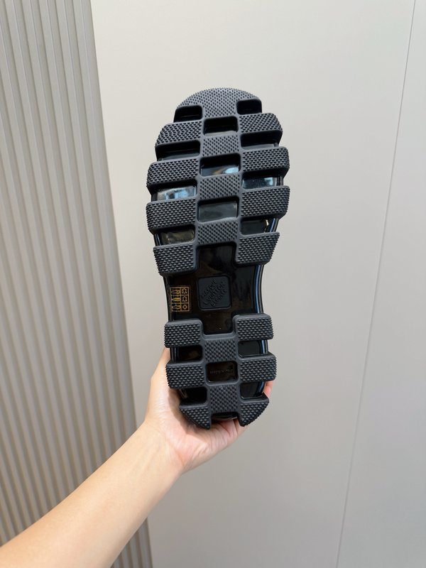루이비통 남성 스웨이드 앵클부츠 001-243980