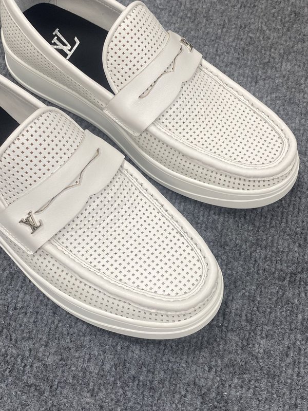LV 신상 진혁 비즈니스 캐주얼 구두 남성용 001-243988