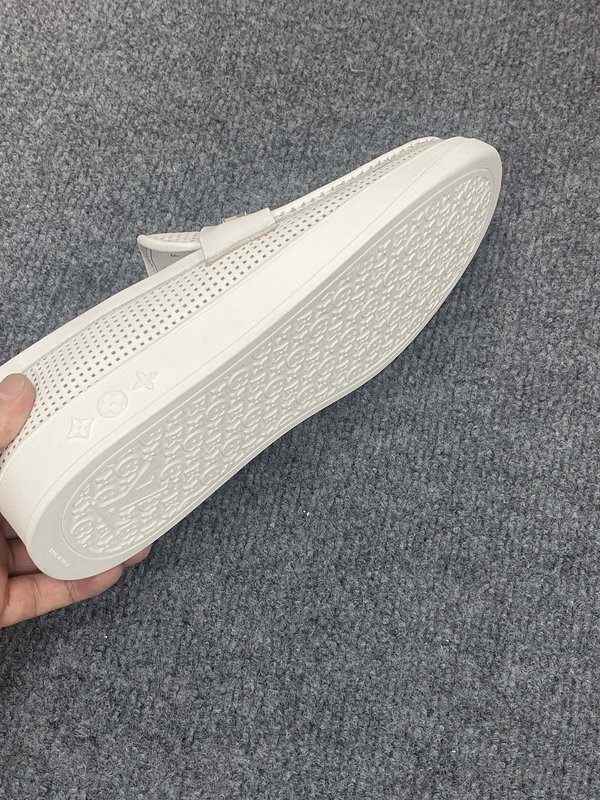 LV 신상 진혁 비즈니스 캐주얼 구두 남성용 001-243988