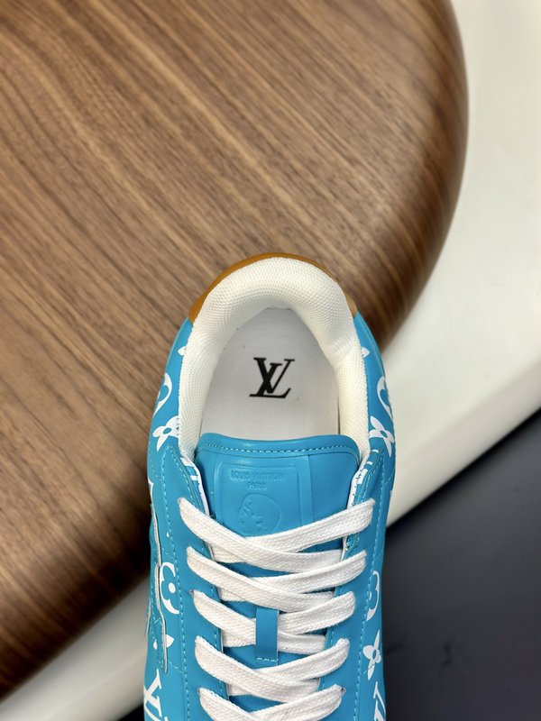 LV 루이비통 클래식 런웨이 남성 스니커즈 001-244057