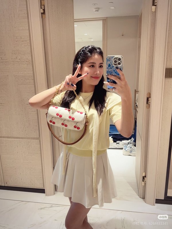 루이비통 체인백 아이비 001-245718