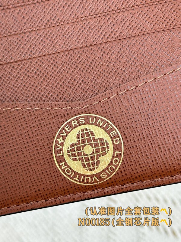 클래식 모노그램 데님 숏 월릿 001-245751
