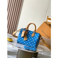 루이비통 블루 모노그램 숄더백 001-245786