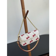 루이비통 모노그램 캔버스 숄더백 001-245807
