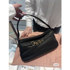 미우미우 블랙 더백 001-245889